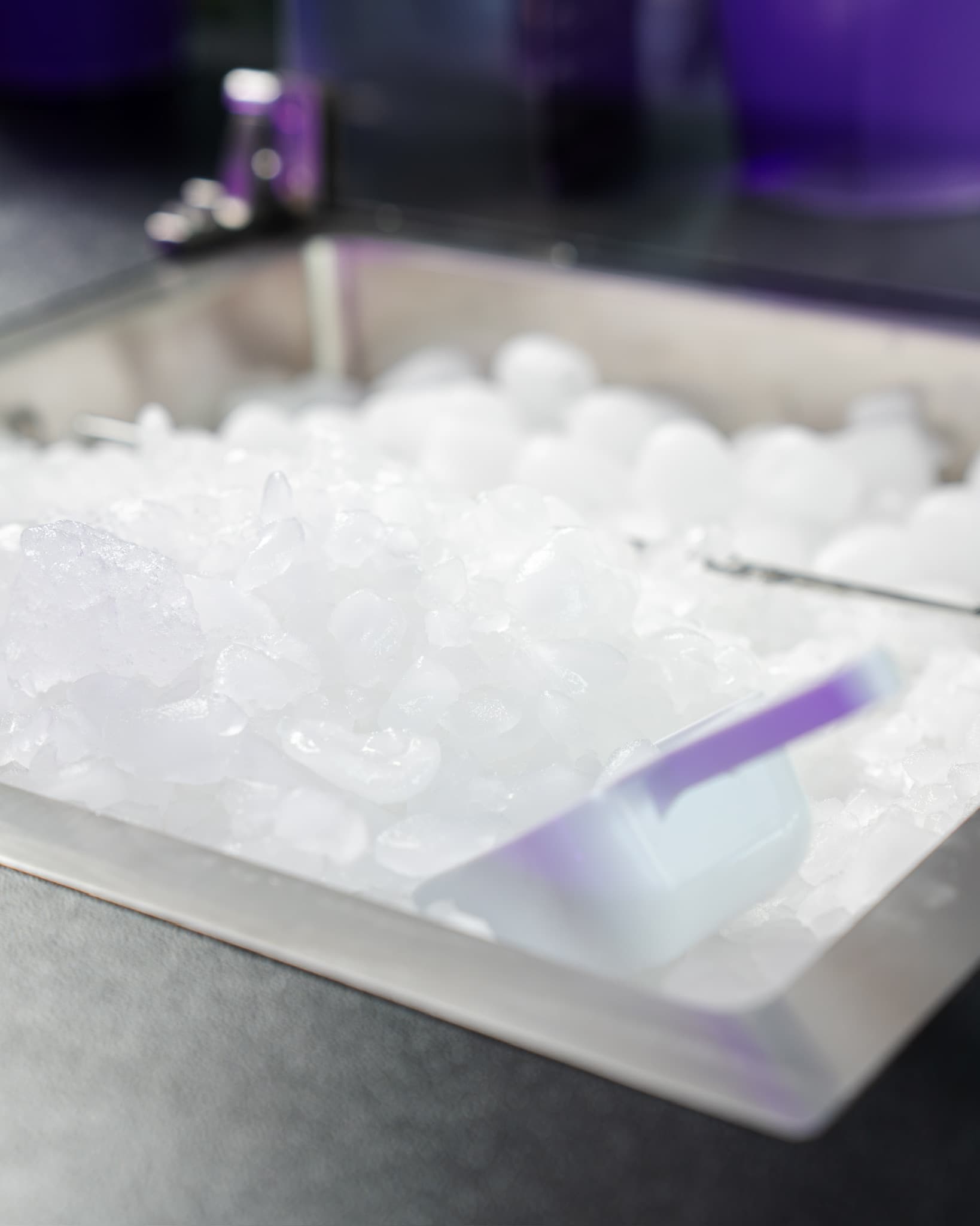 Eiswürfel in der flowBAR Station
